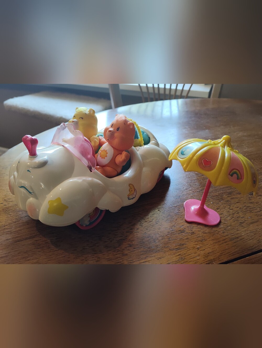 1983 Care Bear Cloudmobile With Picnic Set And 2 Posable Care Bears
